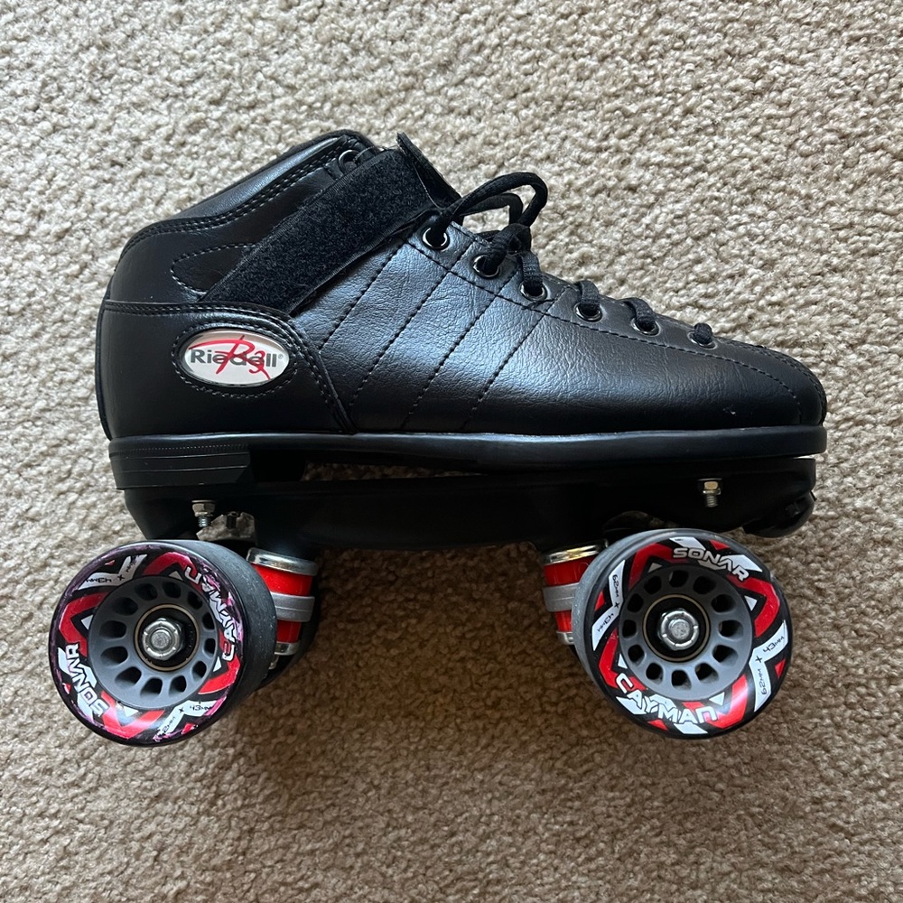 Riedell roller skates, black and red